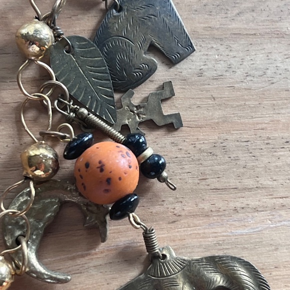Vintage Halloween 34" necklace loaded with charms, pumpkins, moons cats skeleton - Picture 3 of 16